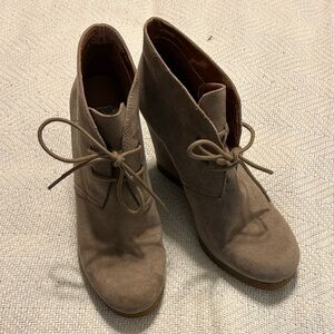 Tan Nine West Women's Wedge Ankle Boots